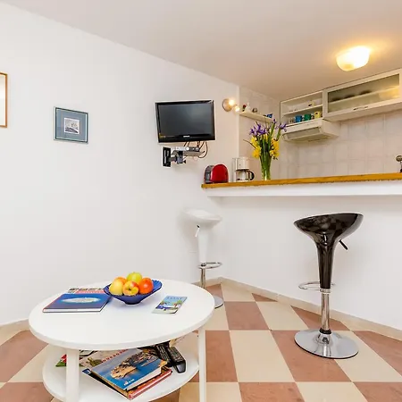 Apartment Simovic *